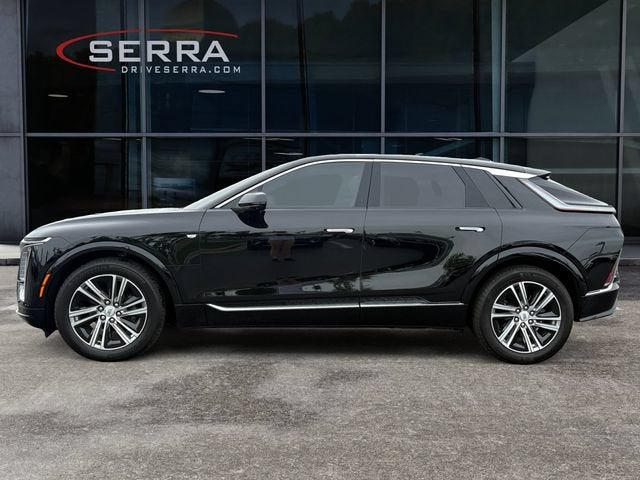 2024 Cadillac LYRIQ Luxury 1
