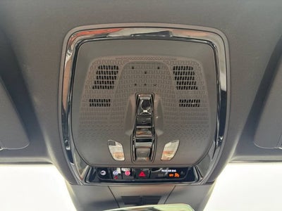 2024 Cadillac LYRIQ Luxury 1