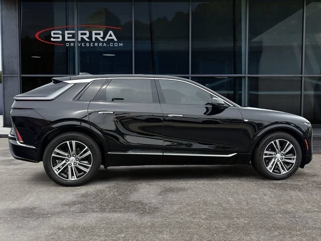 2024 Cadillac LYRIQ Luxury 1