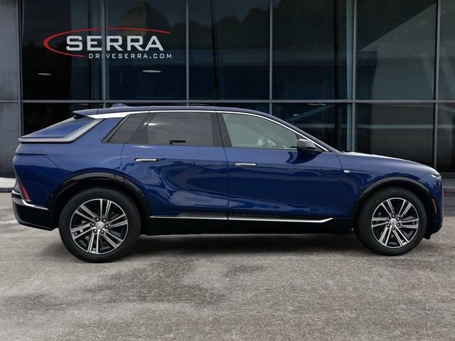 2024 Cadillac LYRIQ Luxury 1
