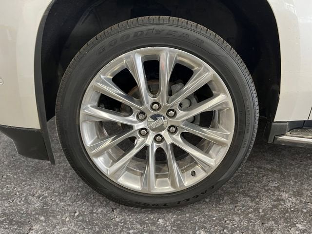 2018 Cadillac Escalade Luxury