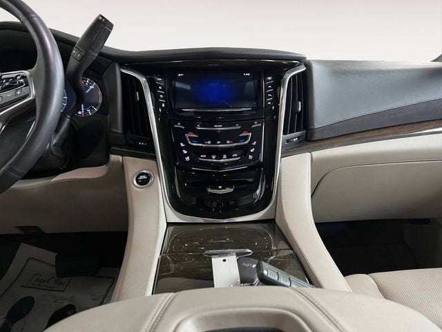 2018 Cadillac Escalade Luxury