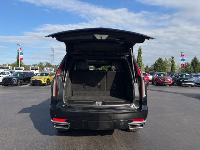 2022 Cadillac Escalade Premium Luxury