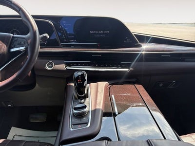2023 Cadillac Escalade Sport Platinum