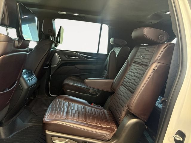 2023 Cadillac Escalade ESV Sport Platinum