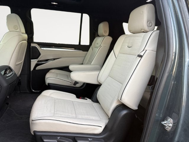 2025 Cadillac Escalade ESV Sport