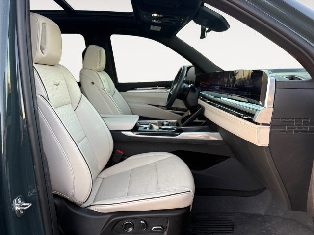 2025 Cadillac Escalade ESV Sport