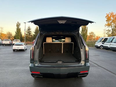 2025 Cadillac Escalade ESV Sport