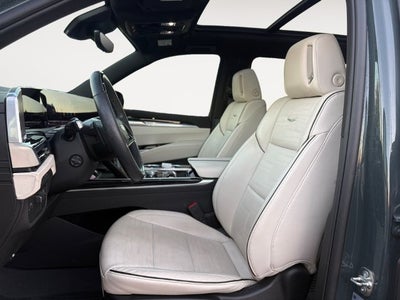 2025 Cadillac Escalade ESV Sport