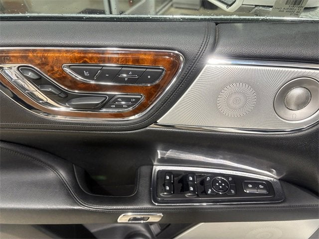 2017 Lincoln Continental Reserve