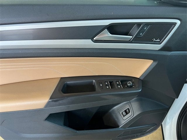 2022 Volkswagen Atlas Cross Sport 3.6L V6 SEL Premium R-Line