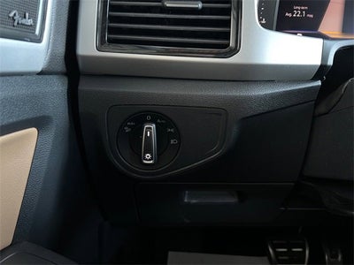 2022 Volkswagen Atlas Cross Sport 3.6L V6 SEL Premium R-Line