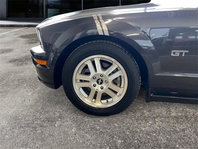 2007 Ford Mustang GT Deluxe