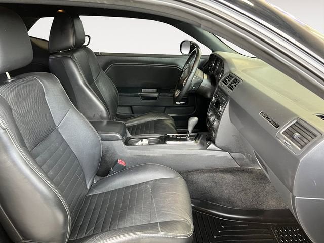 2011 Dodge Challenger Base