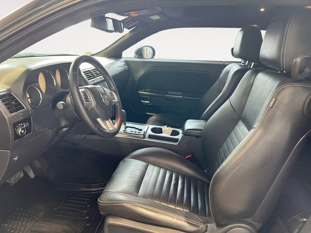 2011 Dodge Challenger Base