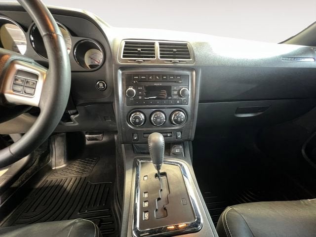 2011 Dodge Challenger Base