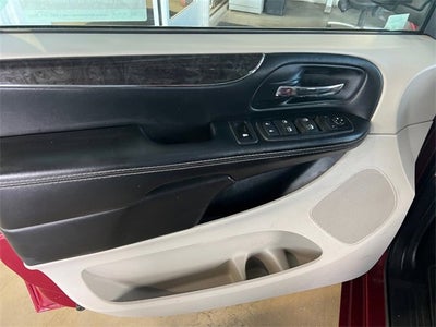 2015 Chrysler Town & Country Touring