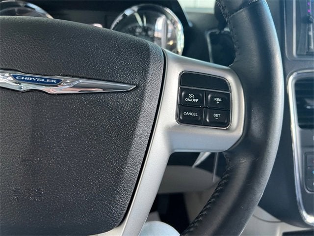 2015 Chrysler Town & Country Touring