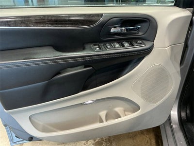 2015 Chrysler Town & Country Touring