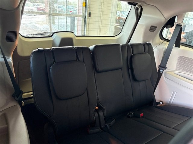 2012 Chrysler Town & Country Touring