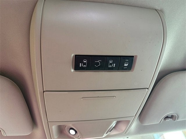 2012 Chrysler Town & Country Touring