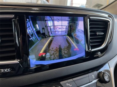 2017 Chrysler Pacifica Touring-L Plus