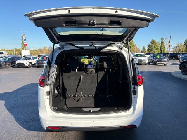 2025 Chrysler Pacifica Limited