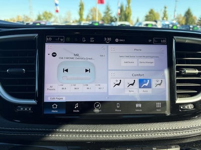 2023 Chrysler Pacifica Hybrid Touring L
