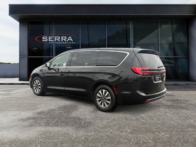 2023 Chrysler Pacifica Hybrid Touring L