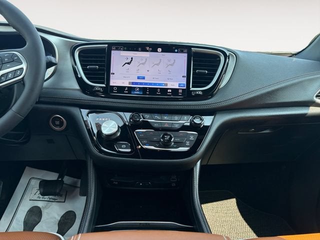 2024 Chrysler Pacifica Pinnacle