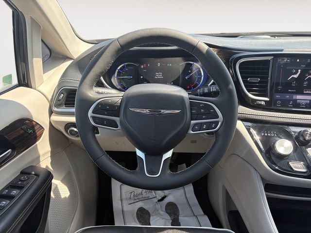 2023 Chrysler Pacifica Hybrid Limited