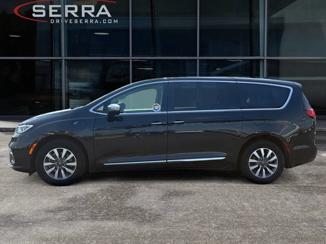 2023 Chrysler Pacifica Hybrid Limited