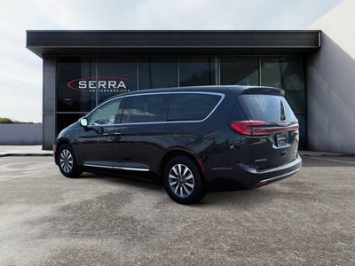 2023 Chrysler Pacifica Hybrid Limited