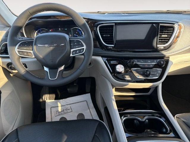 2023 Chrysler Pacifica Hybrid Limited