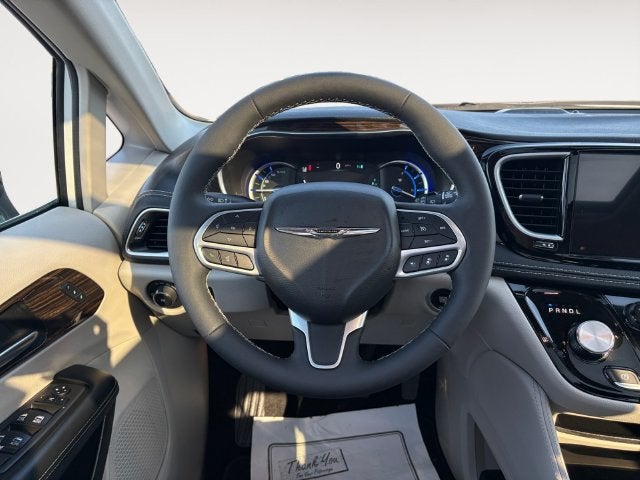 2023 Chrysler Pacifica Hybrid Limited