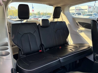 2023 Chrysler Pacifica Hybrid Limited