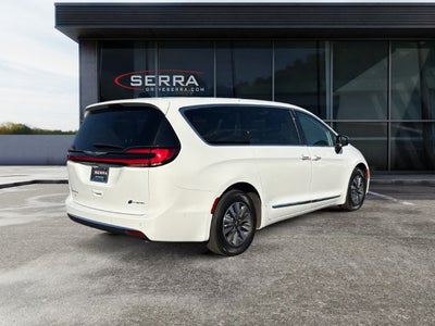 2023 Chrysler Pacifica Hybrid Limited