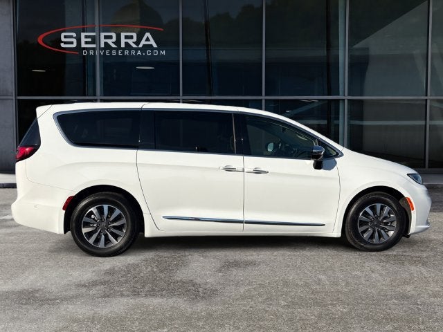 2023 Chrysler Pacifica Hybrid Limited