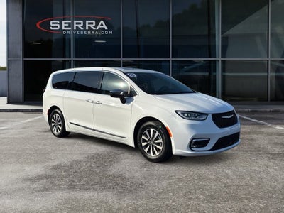 2023 Chrysler Pacifica Hybrid Limited