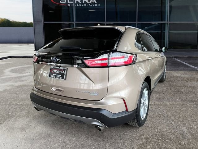 2020 Ford Edge Titanium