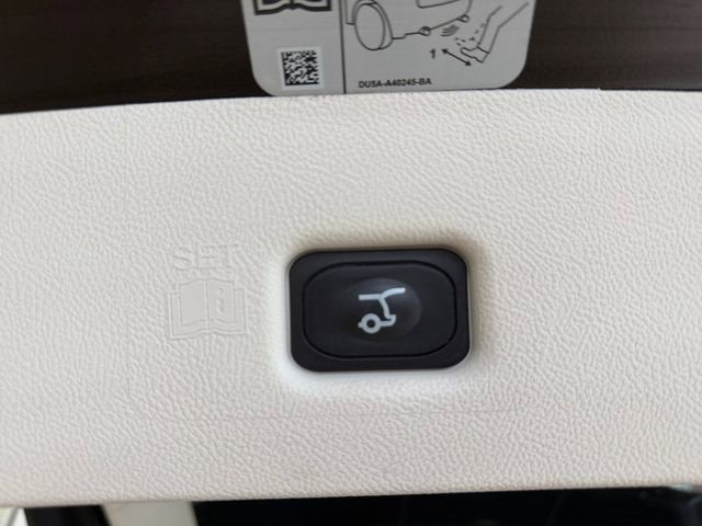 2020 Lincoln Nautilus Black Label