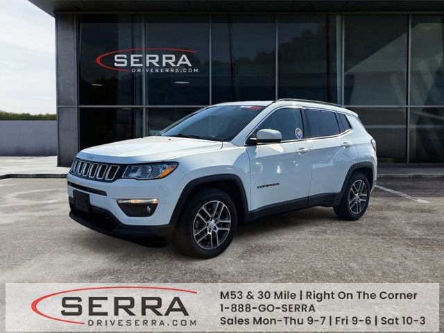 2020 Jeep Compass Latitude w/Sun/Wheel Pkg