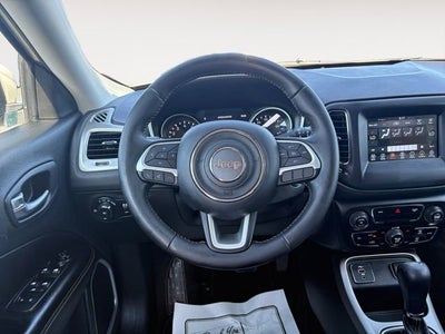2020 Jeep Compass Latitude w/Sun/Wheel Pkg