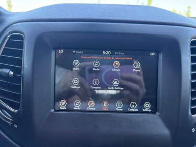 2020 Jeep Compass Latitude w/Sun/Wheel Pkg