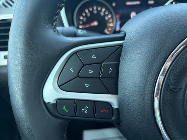 2020 Jeep Compass Latitude w/Sun/Wheel Pkg