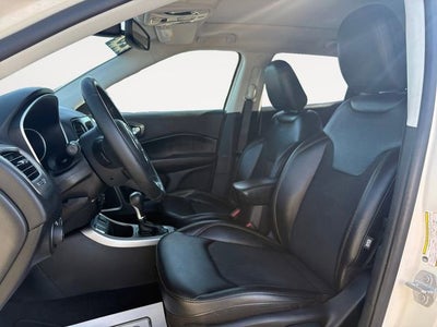 2020 Jeep Compass Latitude w/Sun/Wheel Pkg