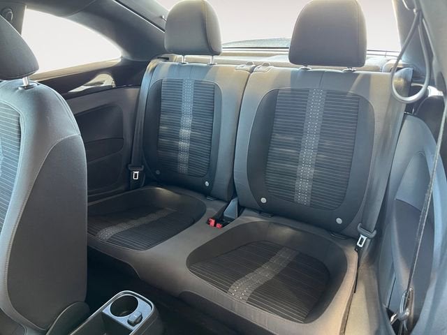 2012 Volkswagen Beetle 2.0T Turbo