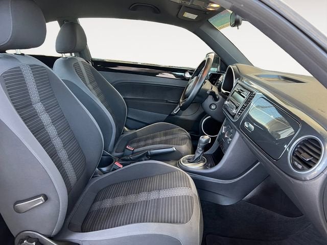 2012 Volkswagen Beetle 2.0T Turbo