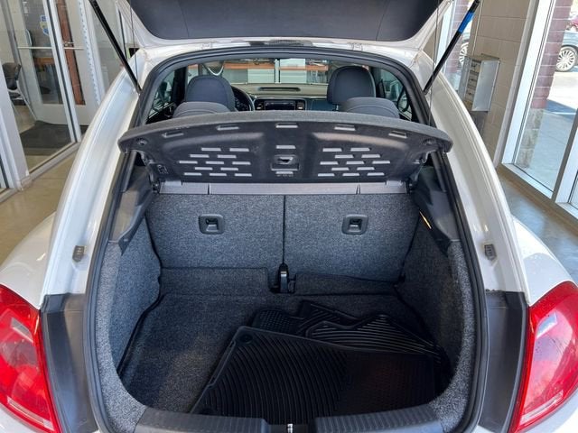 2012 Volkswagen Beetle 2.0T Turbo