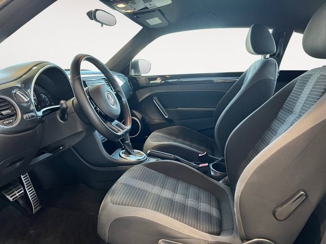 2012 Volkswagen Beetle 2.0T Turbo